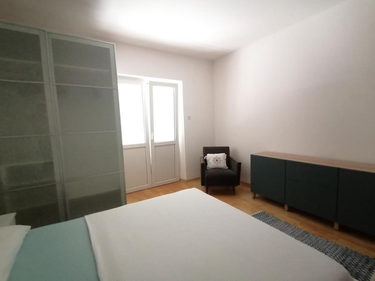 Apartmani Gaj Малинска Екстериор снимка