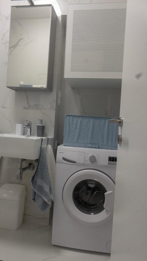 Apartmani Gaj Малинска Екстериор снимка