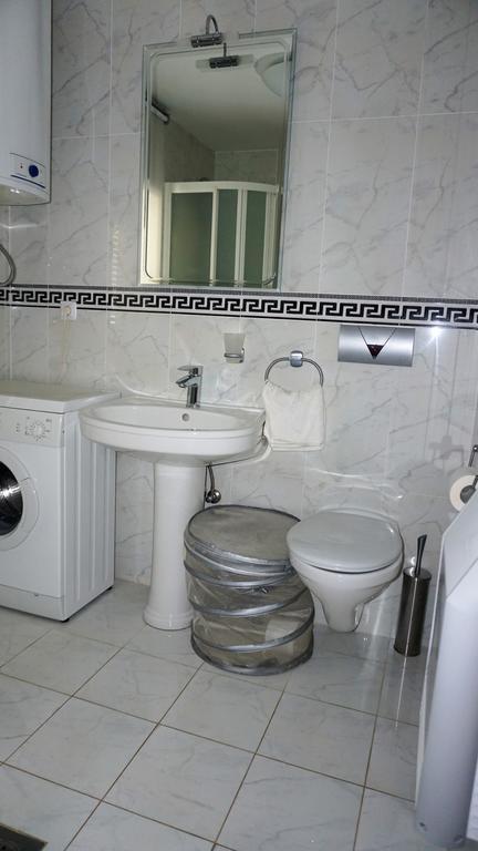 Apartmani Gaj Малинска Екстериор снимка
