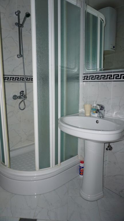 Apartmani Gaj Малинска Екстериор снимка