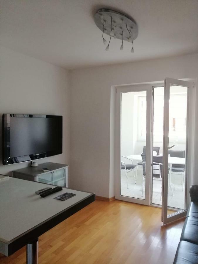 Apartmani Gaj Малинска Екстериор снимка